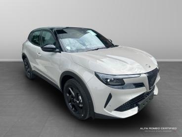 ALFA ROMEO CERTIFIED Alfa Romeo Junior 1.2 Mhev Ibrida E-dct Euro 6 (s/s) 5dr Used Car - Suv Hybrid Beige - Slough - 533991_1