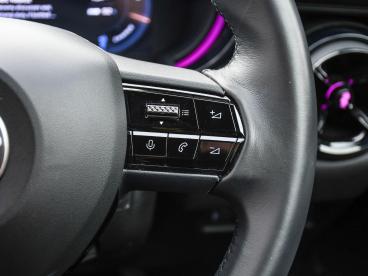 ALFA ROMEO CERTIFIED Alfa Romeo Junior 54kwh Elettrica Veloce Auto 5dr Used Car - Suv Electric White - Nuneaton - 535714_3