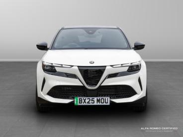 ALFA ROMEO CERTIFIED Alfa Romeo Junior 54kwh Elettrica Veloce Auto 5dr Used Car - Suv Electric White - Nuneaton - 535714_5