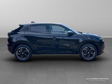 ALFA ROMEO CERTIFIED Alfa Romeo Junior 1.2 Mhev Ibrida E-dct Euro 6 (s/s) 5dr Used Car - Suv Hybrid Black - Leicester - 537856_2