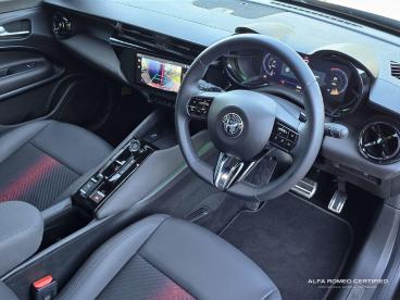 ALFA ROMEO CERTIFIED Alfa Romeo Junior 1.2 Mhev Ibrida E-dct Euro 6 (s/s) 5dr Used Car - Suv Hybrid Black - Leicester - 540803_3