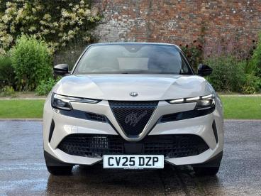 ALFA ROMEO CERTIFIED Alfa Romeo Junior 1.2 Mhev Ibrida E-dct Euro 6 (s/s) 5dr Used Car - Suv Hybrid Beige - Swansea - 542544_2