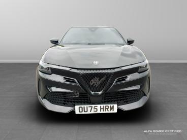 ALFA ROMEO CERTIFIED Alfa Romeo Junior 1.2 Mhev Ibrida E-dct Euro 6 (s/s) 5dr Used Car - Suv Hybrid Black - Kidlington - 549401_2