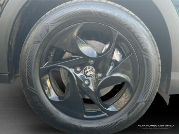 ALFA ROMEO CERTIFIED Alfa Romeo Junior 1.2 Mhev Ibrida E-dct Euro 6 (s/s) 5dr Used Car - Suv Hybrid Black - Swindon - 571633_5