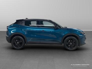 SPOTICAR Alfa Romeo Junior 1.2 Mhev Ibrida E-dct Euro 6 (s/s) 5dr Used Car - Suv Hybrid Blue - Chiswick - 800576724_2