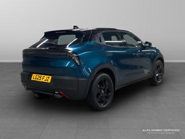 SPOTICAR Alfa Romeo Junior 1.2 Mhev Ibrida E-dct Euro 6 (s/s) 5dr Used Car - Suv Hybrid Blue - Chiswick - 800576724_3