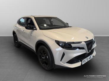 ALFA ROMEO CERTIFIED Alfa Romeo Junior 1.2 Mhev Ibrida E-dct Euro 6 (s/s) 5dr Used Car - Suv Hybrid Beige - Slough - 581430_1