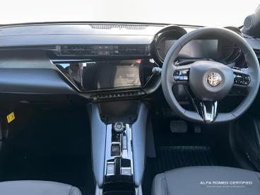 ALFA ROMEO CERTIFIED Alfa Romeo Junior 1.2 Mhev Ibrida E-dct Euro 6 (s/s) 5dr Used Car - Suv Hybrid Grey - Birmingham - 593532_4