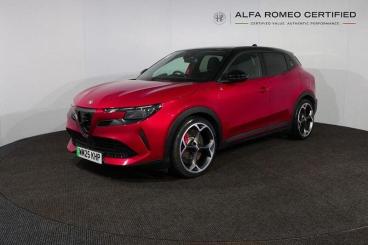SPOTICAR Alfa Romeo Junior 54kwh Elettrica Veloce Auto 5dr Used Car - Suv Electric Red - Uk - 1200595957_3