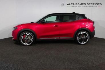 SPOTICAR Alfa Romeo Junior 54kwh Elettrica Veloce Auto 5dr Used Car - Suv Electric Red - Uk - 1200595957_5