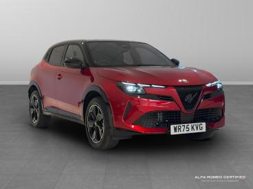SPOTICAR Alfa Romeo Junior 1.2 Mhev Ibrida E-dct Euro 6 (s/s) 5dr Used Car - Suv Hybrid Red - Slough - 800596802_1