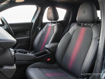 ALFA ROMEO CERTIFIED Alfa Romeo Junior 54kwh Elettrica Speciale Auto 5dr Used Car - Suv Electric Blue - Nuneaton - 597340_5