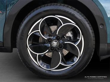 ALFA ROMEO CERTIFIED Alfa Romeo Junior 54kwh Elettrica Speciale Auto 5dr Used Car - Suv Electric Blue - Nuneaton - 597341_4