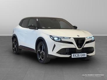 SPOTICAR Alfa Romeo Junior 1.2 Mhev Ibrida E-dct Euro 6 (s/s) 5dr Used Car - Suv Hybrid White - Slough - 800599674_1