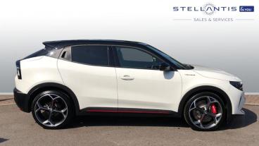 SPOTICAR Alfa Romeo Junior 54kwh Elettrica Veloce Auto 5dr Used Car - Suv Electric Multicolour - Sale - 1200604279_2