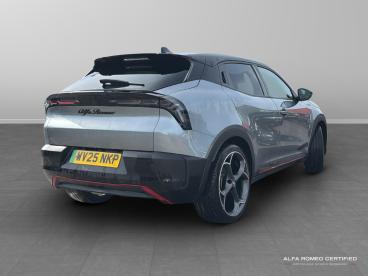 ALFA ROMEO CERTIFIED Alfa Romeo Junior  Used Car - Suv Electric Grey - Salford - 606518_3