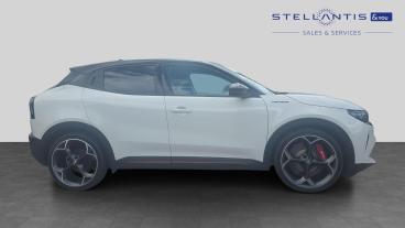 SPOTICAR Alfa Romeo Junior 54kwh Elettrica Veloce Auto 5dr Used Car - Suv Electric Multicolour - Sale - 1200609518_2