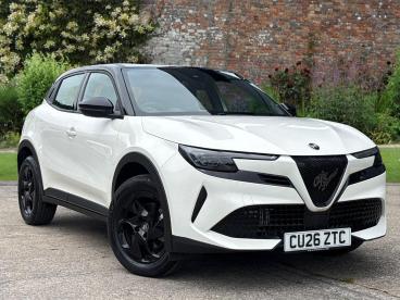 ALFA ROMEO CERTIFIED Alfa Romeo Junior 1.2 Mhev Ibrida E-dct Euro 6 (s/s) 5dr Used Car - Suv Hybrid White - Swansea - 609737_1