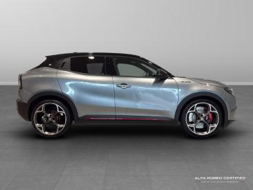 ALFA ROMEO CERTIFIED Alfa Romeo Junior  Used Car - Suv Electric Multicolour - Chiswick - 610293_2