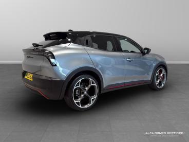 ALFA ROMEO CERTIFIED Alfa Romeo Junior  Used Car - Suv Electric Multicolour - Chiswick - 610293_3