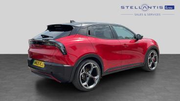 SPOTICAR Alfa Romeo Junior 54kwh Elettrica Veloce Auto 5dr Used Car - Suv Electric Multicolour - Preston - 1200610545_3