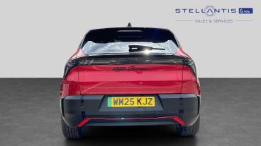 SPOTICAR Alfa Romeo Junior 54kwh Elettrica Veloce Auto 5dr Used Car - Suv Electric Multicolour - Preston - 1200610545_4