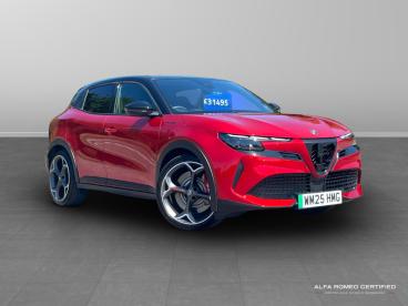 ALFA ROMEO CERTIFIED Alfa Romeo Junior  Used Car - Suv Electric Red - Kidlington - 610747_1