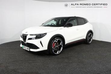 SPOTICAR Alfa Romeo Junior 54kwh Elettrica Veloce Auto 5dr Used Car - Suv Electric White - Uk - 1200611100_3