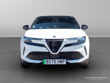 ALFA ROMEO CERTIFIED Alfa Romeo Junior  Used Car - Suv Electric White - Nuneaton - 611753_2