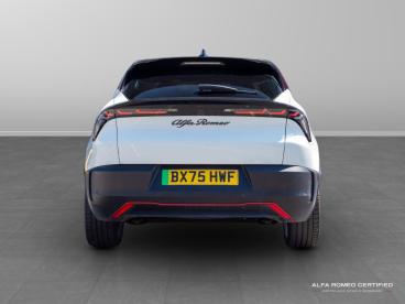 ALFA ROMEO CERTIFIED Alfa Romeo Junior  Used Car - Suv Electric White - Nuneaton - 611753_4