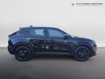ALFA ROMEO CERTIFIED Alfa Romeo Junior 1.2 Mhev Ibrida E-dct Euro 6 (s/s) 5dr Used Car - Suv Hybrid Black - Leicester - 612472_2