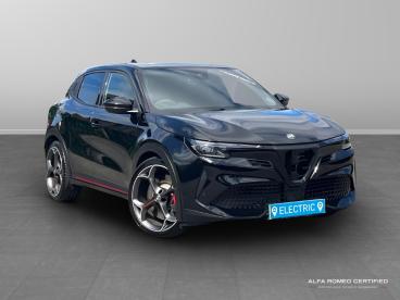 ALFA ROMEO CERTIFIED Alfa Romeo Junior  Used Car - Suv Electric Black - Colchester - 612562_1