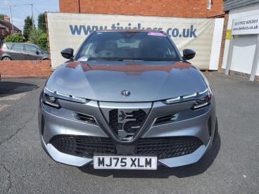SPOTICAR Alfa Romeo Junior 1.2 Mhev Ibrida Intensa E-dct Euro 6 (s/s) 5dr Used Car - Suv Hybrid Grey - Telford - 1200613291_4