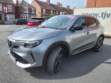 SPOTICAR Alfa Romeo Junior 1.2 Mhev Ibrida Intensa E-dct Euro 6 (s/s) 5dr Used Car - Suv Hybrid Grey - Telford - 1200613291_5