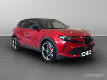 ALFA ROMEO CERTIFIED Alfa Romeo Junior  Used Car - Suv Electric Black - Chiswick - 615848_1