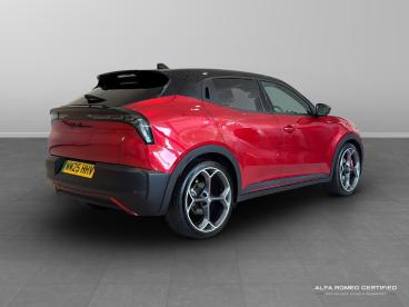 ALFA ROMEO CERTIFIED Alfa Romeo Junior  Used Car - Suv Electric Black - Chiswick - 615848_3