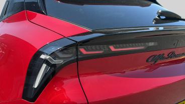 SPOTICAR Alfa Romeo Junior 54kwh Elettrica Speciale Auto 5dr Used Car - Suv Electric Red - Bristol - 1200616885_5