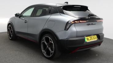 SPOTICAR Alfa Romeo Junior 54kwh Elettrica Veloce Auto 5dr Used Car - Suv Electric Grey - St. Austell - 1200617847_5