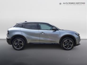 ALFA ROMEO CERTIFIED Alfa Romeo Junior 1.2 Mhev Ibrida E-dct Euro 6 (s/s) 5dr Used Car - Suv Hybrid Black - Leicester - 620474_2