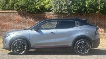 ALFA ROMEO CERTIFIED Alfa Romeo Junior 54kwh Elettrica Speciale Auto 5dr Used Car - Suv Electric Multicolour - Hemel Hempstead - 622320_5