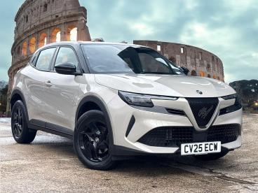 ALFA ROMEO CERTIFIED Alfa Romeo Junior 1.2 Mhev Ibrida E-dct Euro 6 (s/s) 5dr Used Car - Suv Hybrid Black - Swansea - 627481_1