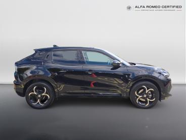 SPOTICAR Alfa Romeo Junior 1.2 Mhev Ibrida E-dct Euro 6 (s/s) 5dr Used Car - Suv Hybrid Black - Leicester - 800627714_2
