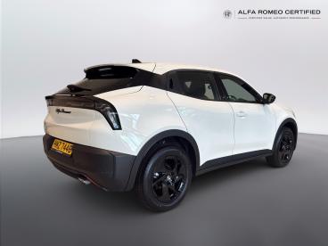 ALFA ROMEO CERTIFIED Alfa Romeo Junior 1.2 Mhev Ibrida E-dct Euro 6 (s/s) 5dr Used Car - Suv Hybrid White - Chiswick - 638636_3