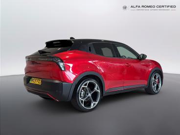 ALFA ROMEO CERTIFIED Alfa Romeo Junior  Used Car - Suv Electric Multicolour - Chiswick - 638640_3
