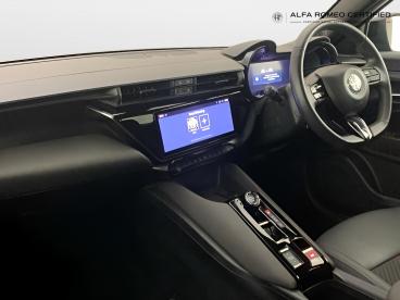 ALFA ROMEO CERTIFIED Alfa Romeo Junior  Used Car - Suv Electric Black - Birmingham - 642131_2