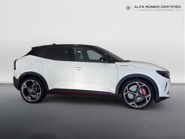 ALFA ROMEO CERTIFIED Alfa Romeo Junior  Used Car - Suv Electric White - Chiswick - 642480_2