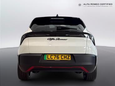 ALFA ROMEO CERTIFIED Alfa Romeo Junior  Used Car - Suv Electric White - Chiswick - 642480_4