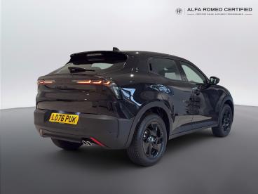 ALFA ROMEO CERTIFIED Alfa Romeo Junior 1.2 Mhev Ibrida E-dct Euro 6 (s/s) 5dr Used Car - Suv Hybrid Black - Chiswick - 642482_3