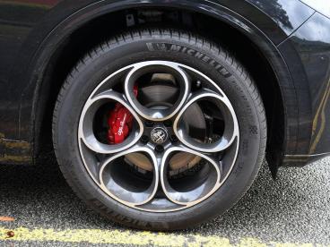 ALFA ROMEO CERTIFIED Alfa Romeo Stelvio 2.0t Veloce Auto Q4 Awd Euro 6 (s/s) 5dr Used Car - Suv Petrol Black - Nuneaton - 516441_4