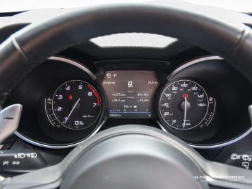 ALFA ROMEO CERTIFIED Alfa Romeo Stelvio 2.0t Veloce Auto Q4 Awd Euro 6 (s/s) 5dr Used Car - Suv Petrol Grey - Nuneaton - 528195_5